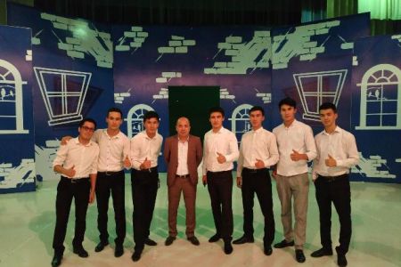 Видео. НМПИдиң «Туран» командасы «Қуўнақлар ҳәм зийреклер» таңлаўының ярым финалына қалай шықты?