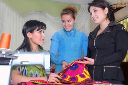 Енди үйде отырып мийнет етип атырған ҳаял-қызларға да мийнет дәптершеси ашылады