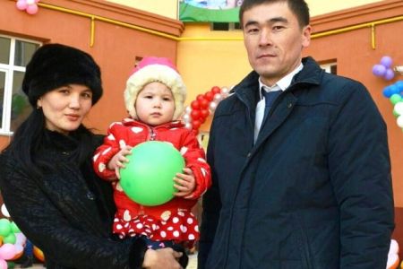 Нөкисте 48 жас шаңараққа жаңа имаратлар тапсырылды