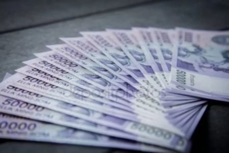 Илимий дәрежеге ийе болған хызметкерлерге қосымша ҳақы төлеў тәртиби белгиленди