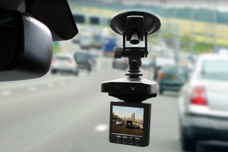 Қарар: Барлық такси ҳәм автобусларда видеорегистратор болыўы шәрт