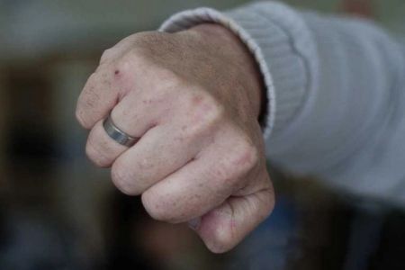 Прокуратура Кегейлидеги ағалы-инилиниң арасындағы жәнжел бойынша рәсмий мағлыўмат берди