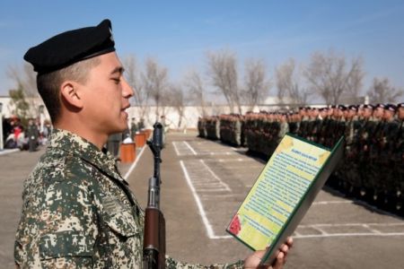 Бир айлық армияға пул төленген болса, бирақ пуқара хызметке жарамсыз деп табылса пул қайтарып бериле ме?