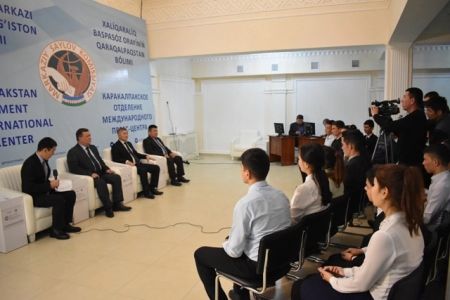 Жаслардың сайлаўларға байланыслы сораўларына жуўаплар берилди