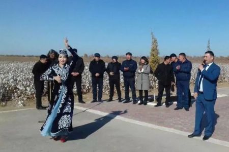 Хожелиде 14 жыл ишинде тәкирарланбаған пахта шәртнамасы орынланды