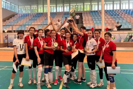 Хош хабар! НМПИ қызлар волейбол командасы Өзбекстан чемпионы болды