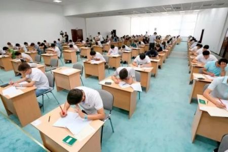 Қарақалпақстанда тест сынақлары жуўмақланды. Қанша абитуриент қатнасты? Қаншасы тесттен шетлетилди?