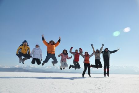 Рәсмий: Студентлер ҳәм оқыўшылар ушын қысқы дем алыс күнлери белгиленди
