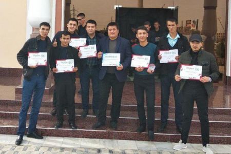 НМПИ ҳәм ҚМУ командалары Бухарада өткерилген «Студентлер кубогы» интеллектуал турнири аймақлық басқышында жеңимпаз болды