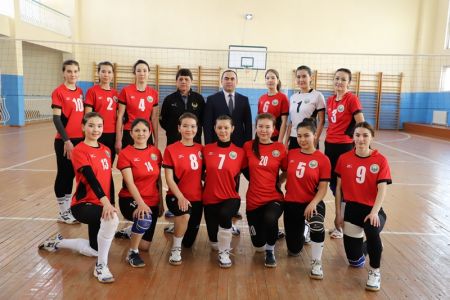 Қарақалпақстанлы қызлар волейбол бойынша Өзбекстан чемпионатының екинши тур ойынларында қарсыласларына ҳеш қандай имканият қалдырмады